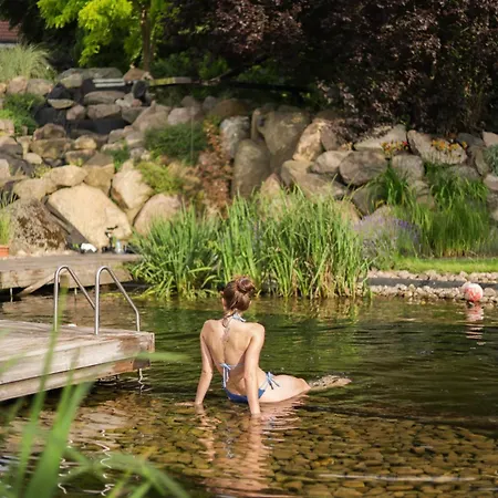 Nyaraló Krovacja - Caloroczne W Puszczy Noteckiej Debogora